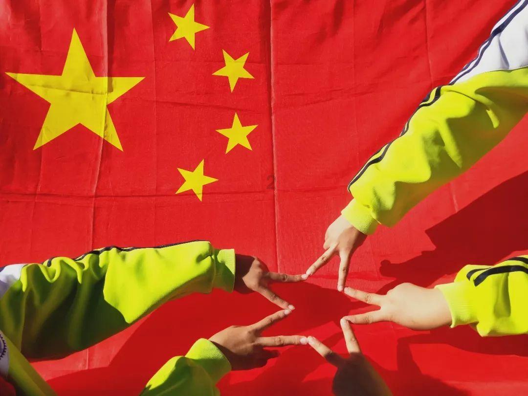 解疑答惑,畅享月生活费1500男大学生如何提高自己的穿衣品味?有问必答平台!